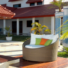 Chaise Ubatuba em Fibra Sint&eacute;tica